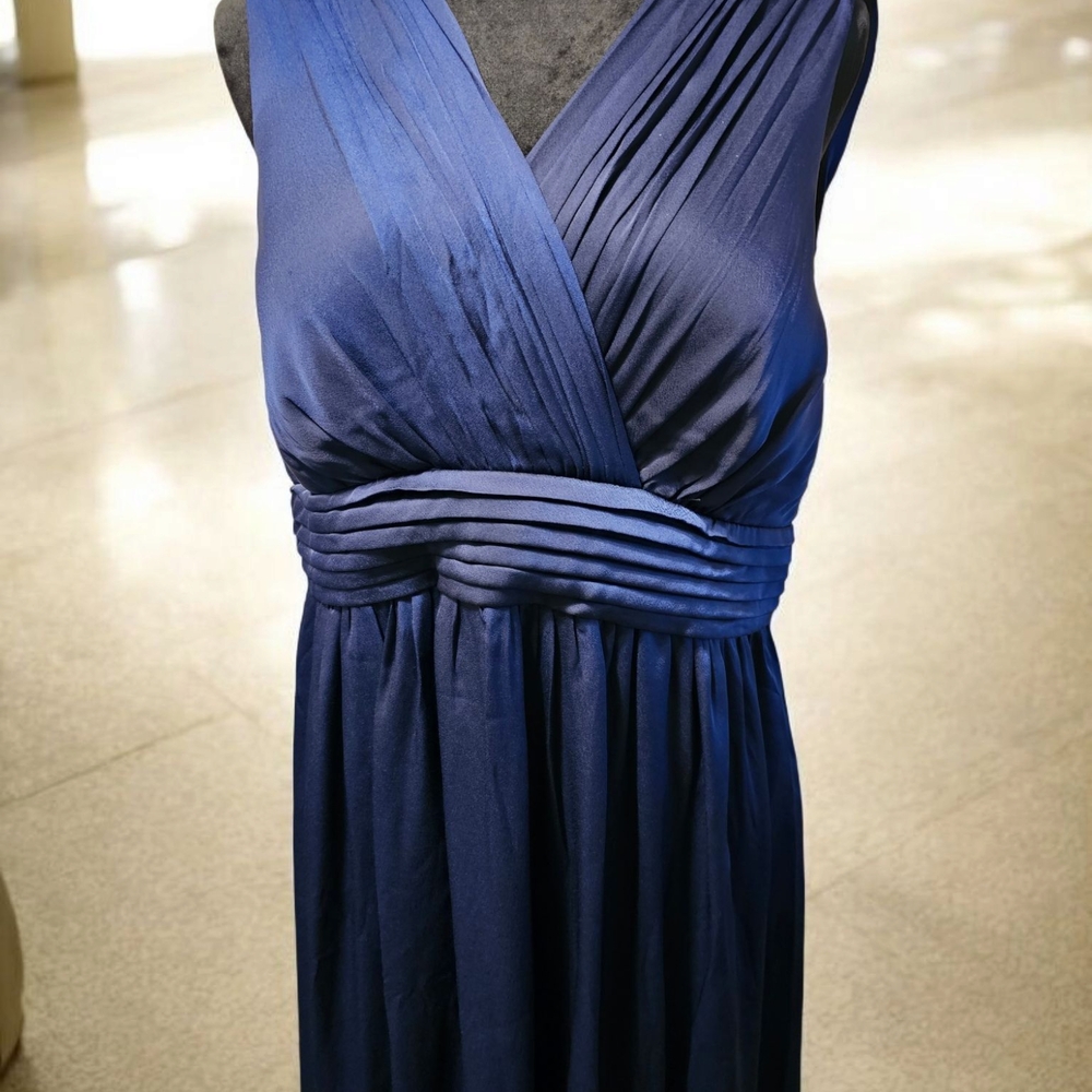 Geode Evening Gown - Picture 4 of 9